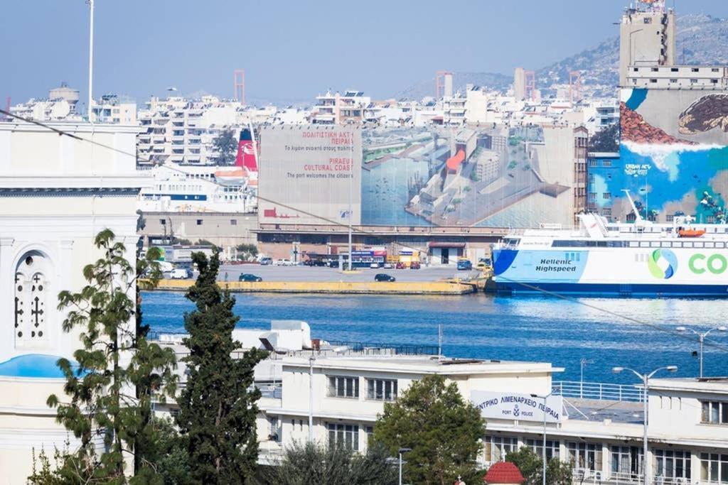 Neoclassical Apartment With 3 Bedrooms In Piraeus Bagian luar foto